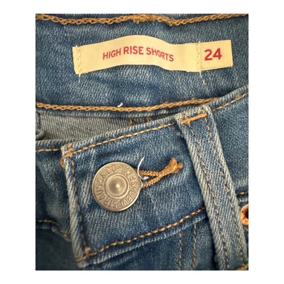 Levi’s high-rise shorts Waist Size 24 (Size 0 / 00) - Picture 3 of 3